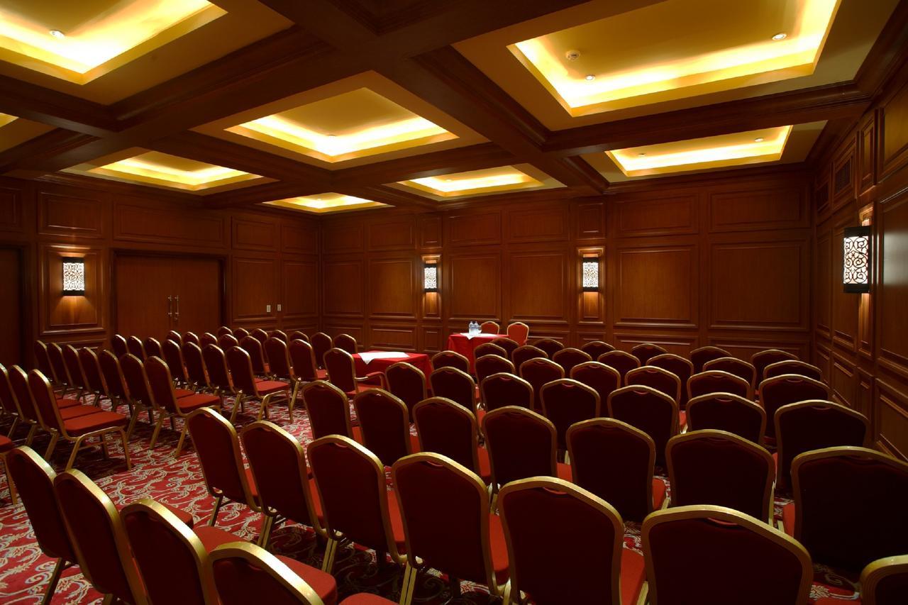 Jaz Mirabel Resort Sharm El-Sheikh Exterior foto The conference room of the hotel