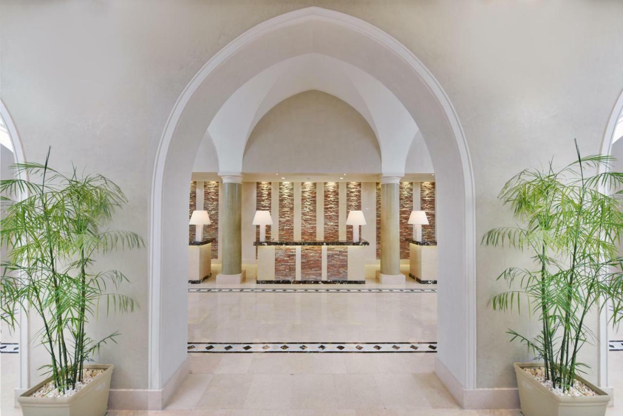 Jaz Mirabel Resort Sharm El-Sheikh Exterior foto The lobby of the hotel